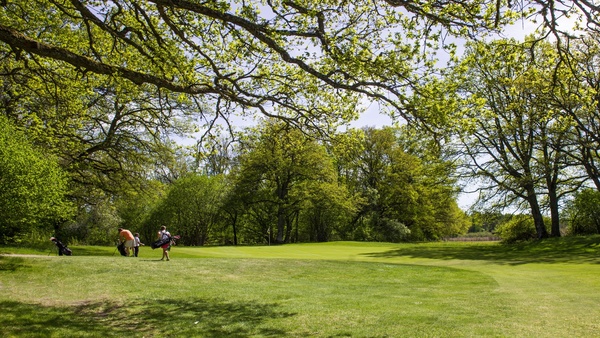 Ängsö Golfklubb logotyp