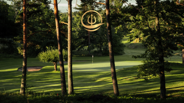 Ljusterö Golfklubb logotyp